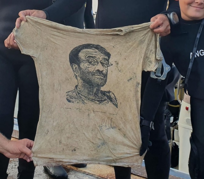 maglia autografata di Lucio Dalla