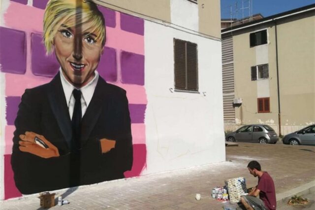 taranto-murales-nadia-toffa