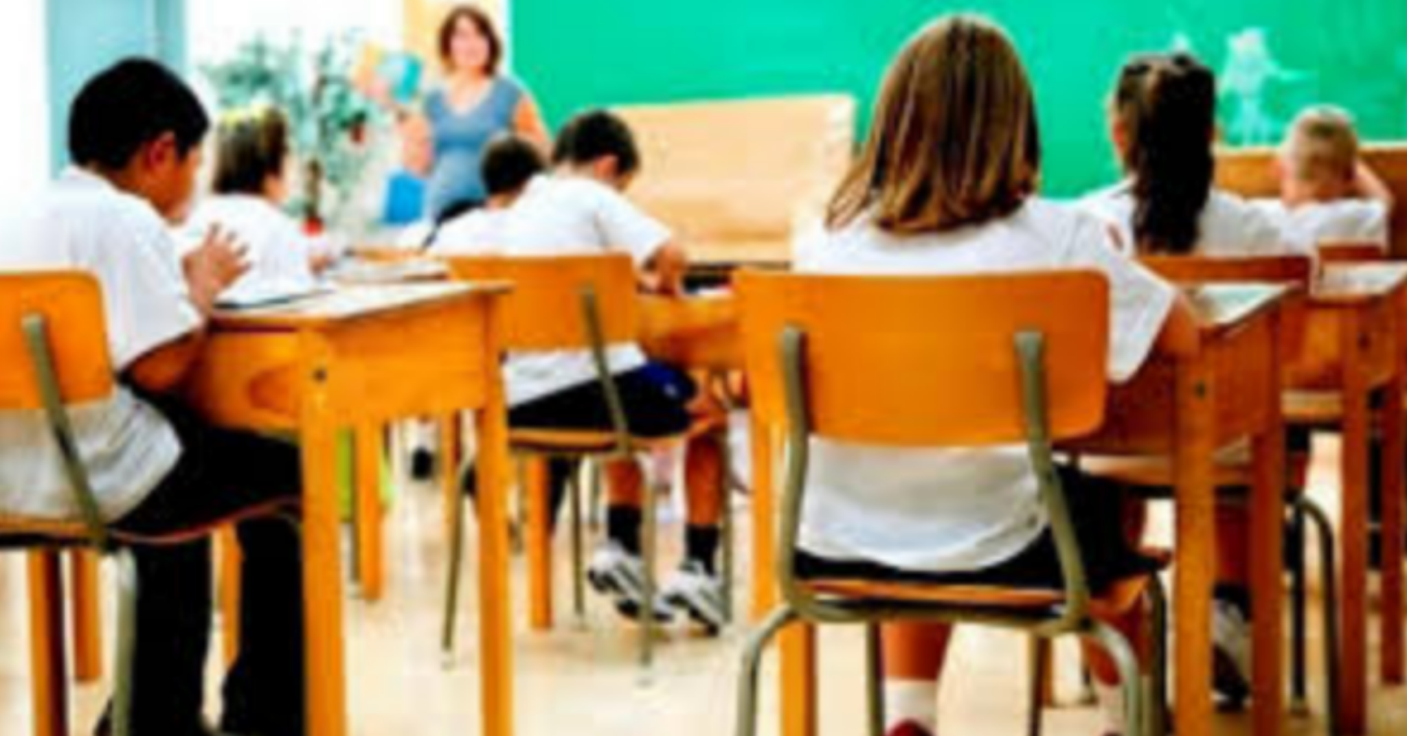 Reggio Calabria, maestra delle elementari sospesa: minacce e maltrattamenti