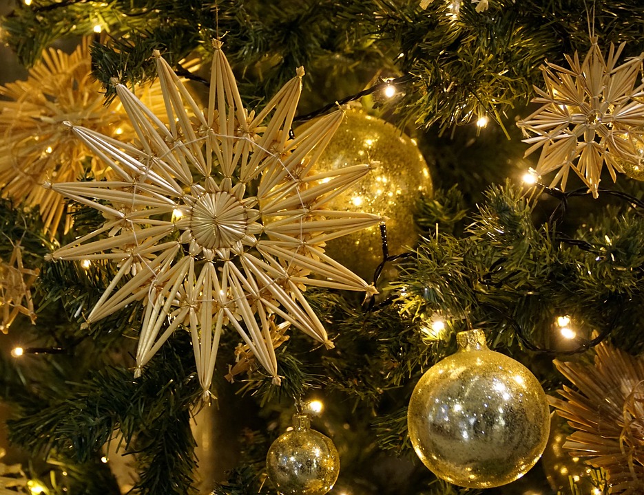 Quando il Natale è dietro l’angolo, la casa è pronta per essere vestita di decorazioni natalizie ricche di magico spirito festivo.