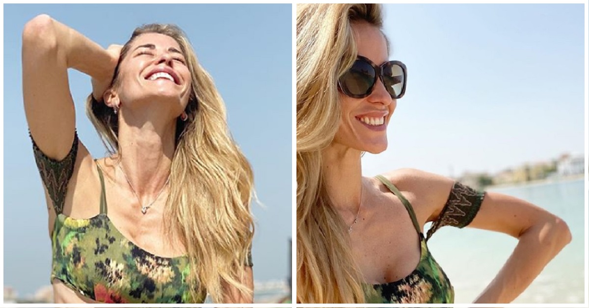 Elena Santarelli, critiche sui social per le foto al mare