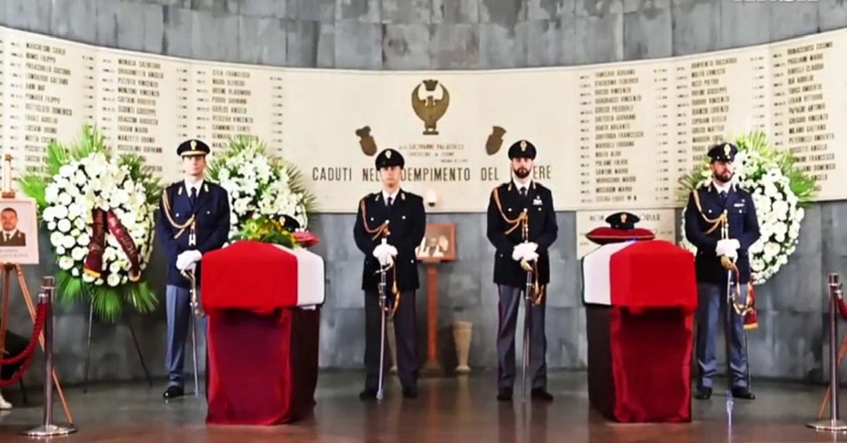 Trieste, i funerali dei due agenti di polizia che hanno perso la vita in Questura