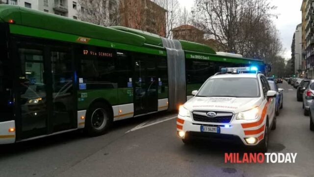 milano-autobus-ragazza-12-anni