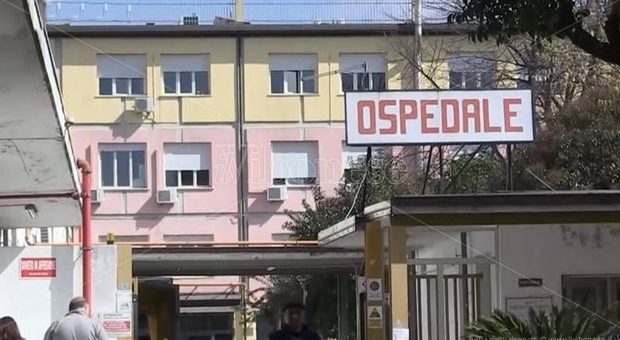 Vibo-Valentia-donna-va-in-ospedale-per-partorire-ma-la-rimandano-a-casa 2