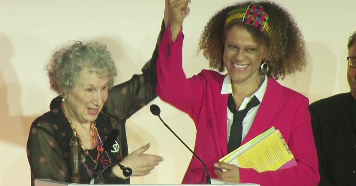 La letteratura è donna: il premio a Margaret Atwood e a Bernardine Evaristo
