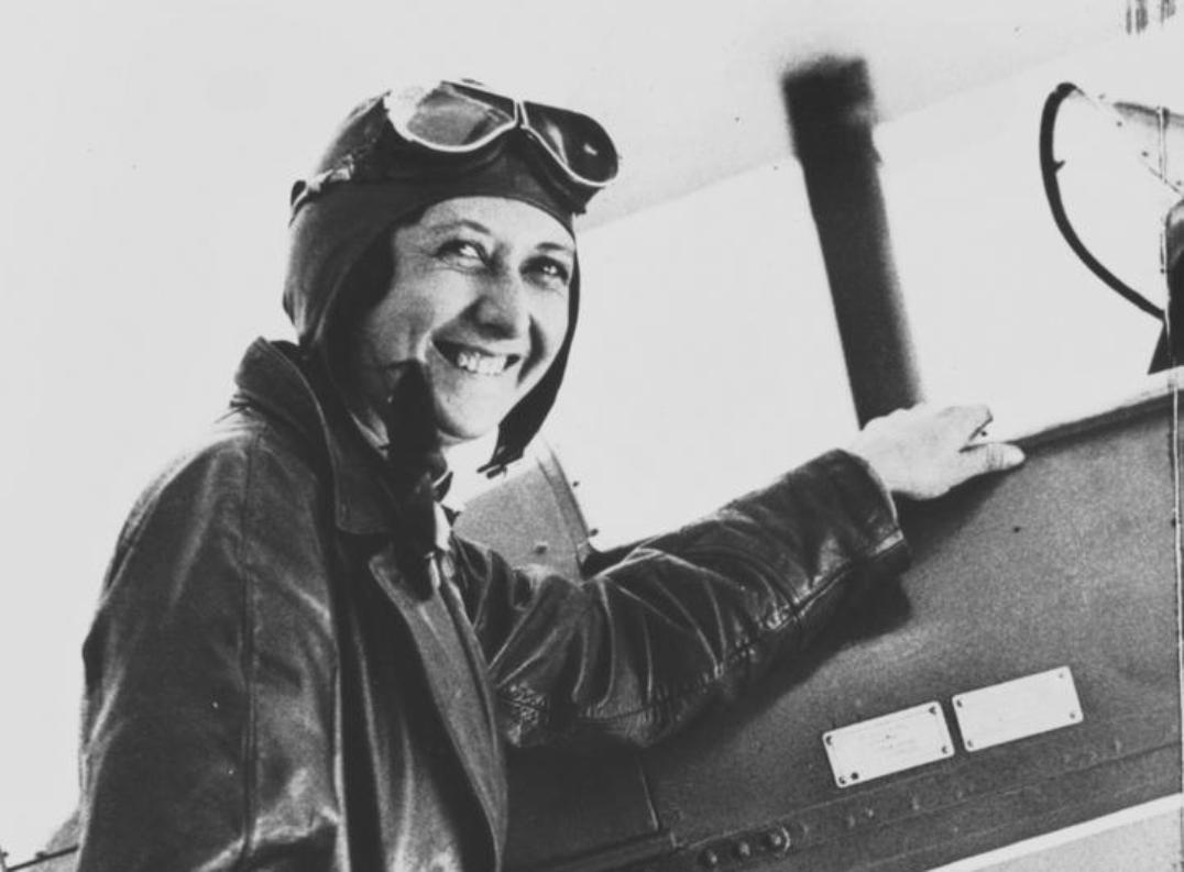 Maude Lores Bonney, il Google Doodle di oggi ricorda l’aviatrice dei record