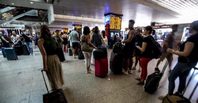 Pordenone-mamma-scende-a-fumare-ed-il-treno-riparte-con-i-figli-a-bordo-la-polizia-ha-preso-in-mano-la-situazione