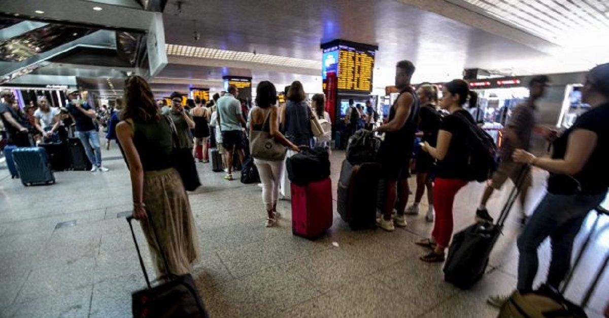 Pordenone, mamma scende a fumare ed il treno riparte con i figli a bordo