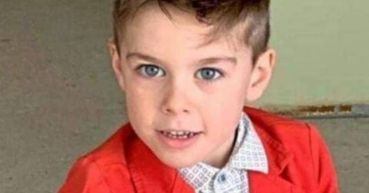 Bambino di sei anni tocca un cavo scoperto all’asilo e muore folgorato