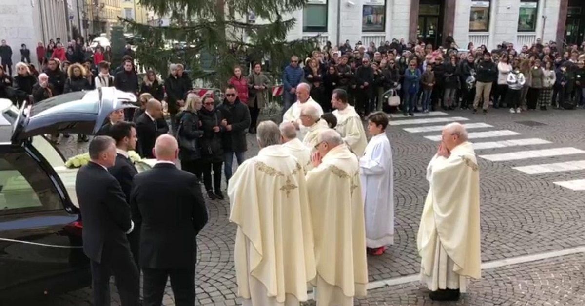 I funerali di Penelope Cossaro