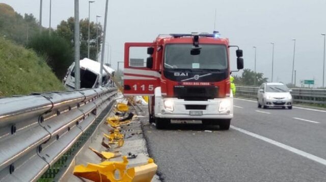 incidente-autostrada-donna-ha-perso-la-vita-bimba-grave