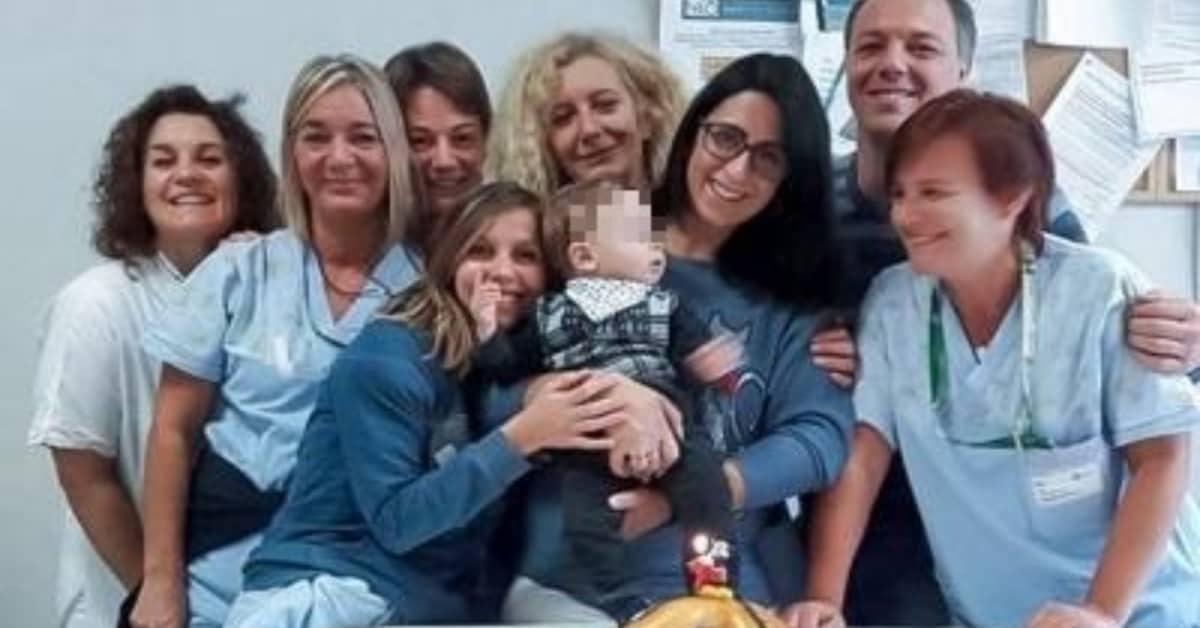 Marcolino, il bambino nato prematuro, ha compiuto il suo primo anno d’età
