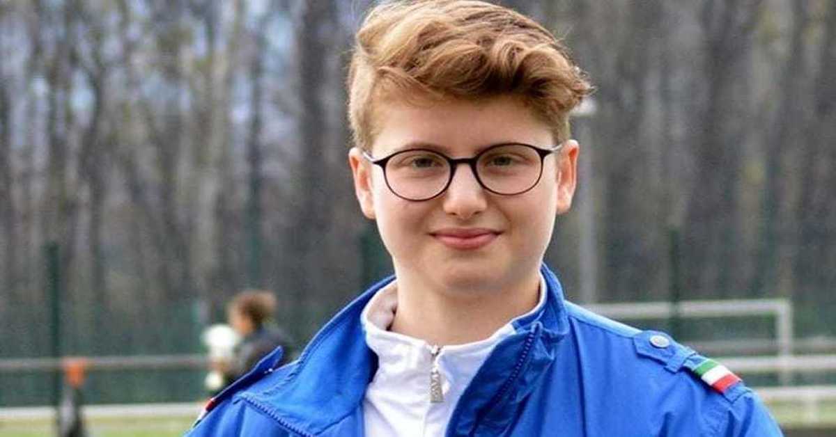 Nicolò di Giacomo morto a 17 anni mentre andava a scuola: era in sella alla sua moto cross