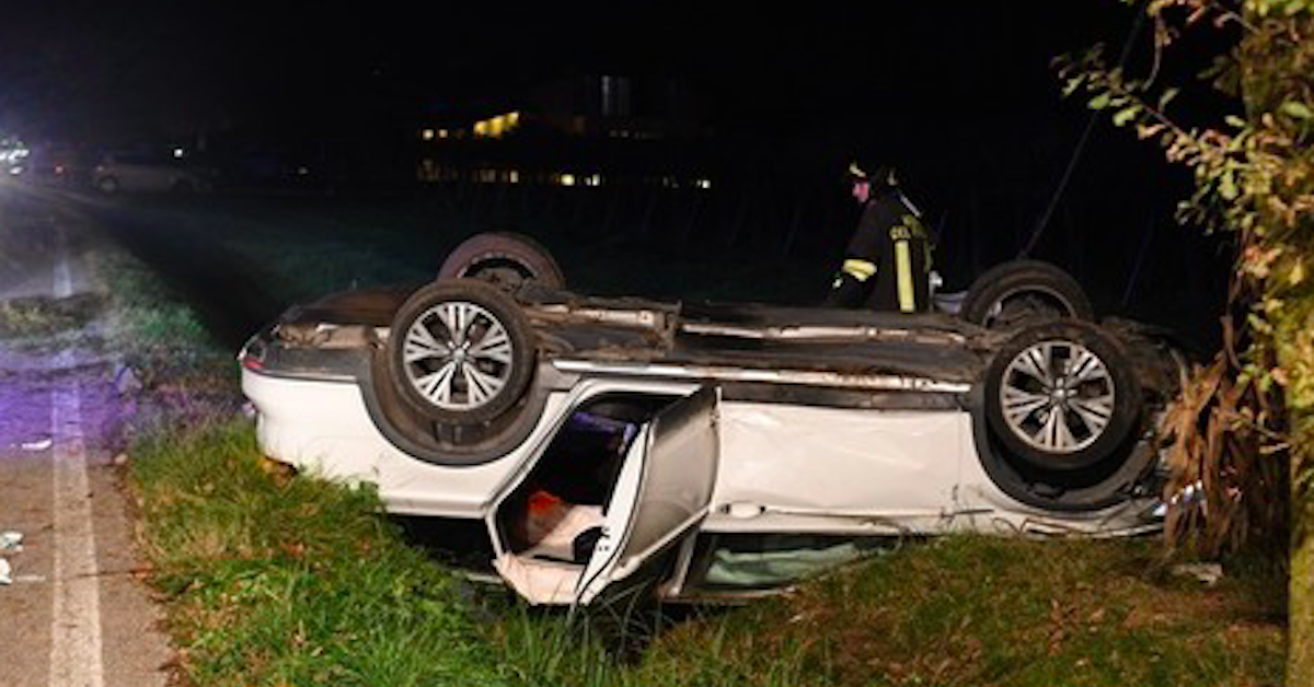 Venezia: incidente stradale, muore Davide Zavattin, un giovane vigile del fuoco di soli 38 anni
