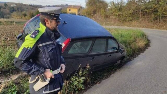 volvo-agente-polizia