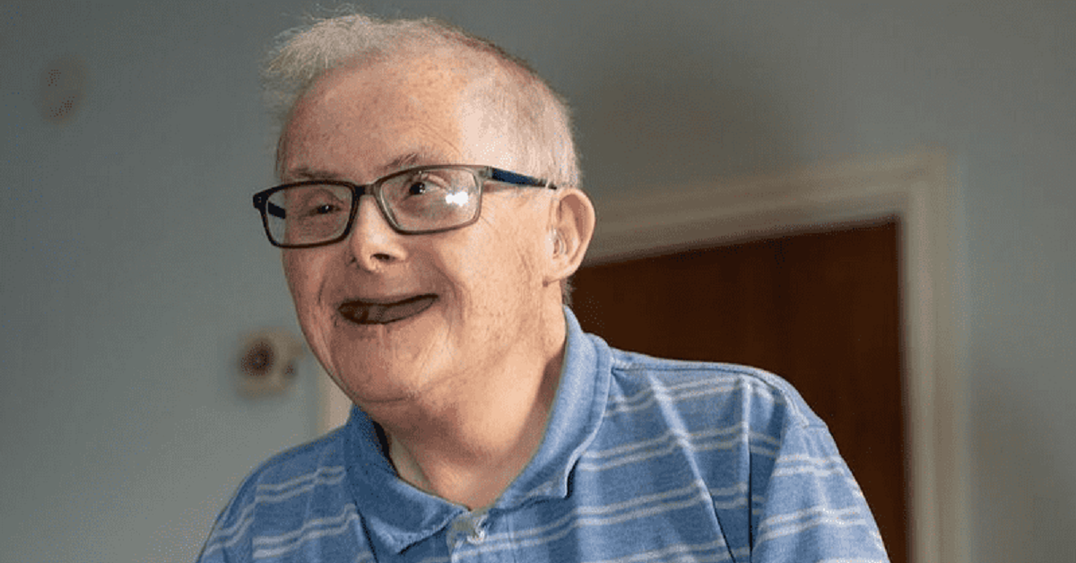 Georgie Willgust è l’uomo inglese più anziano con sindrome di Down