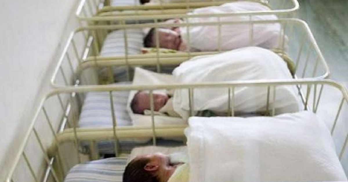Donna ruba neonato all’ospedale