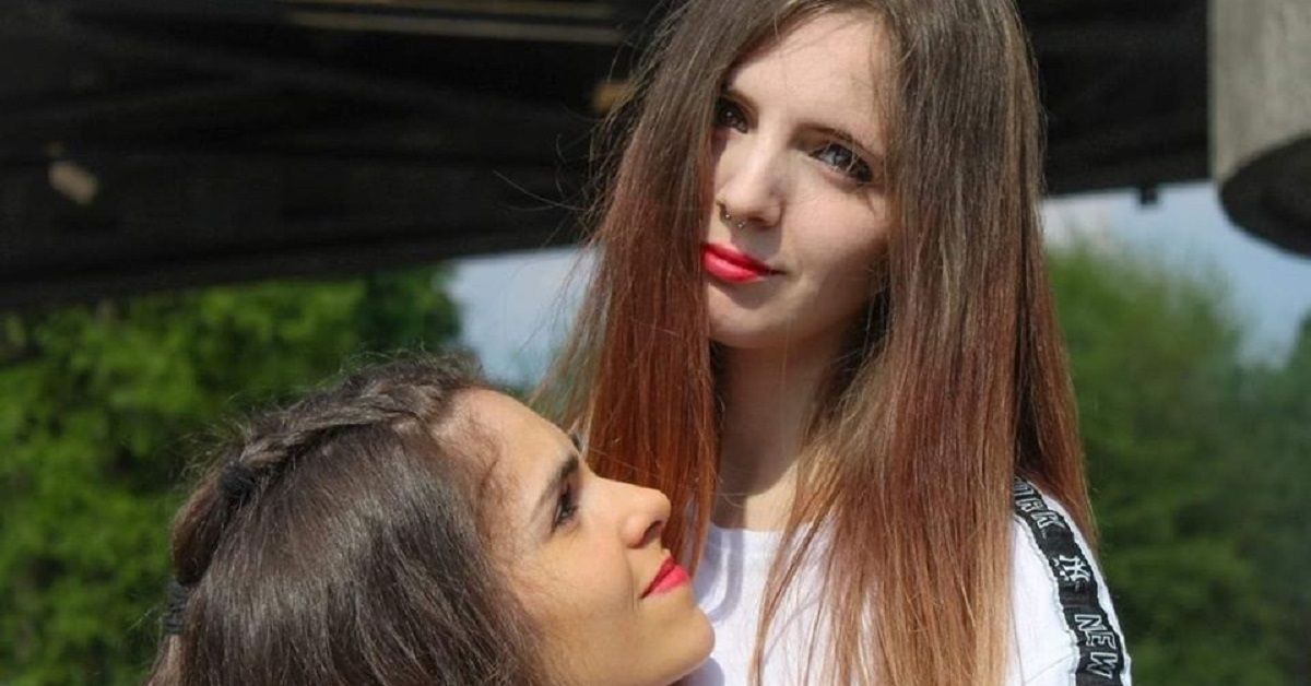 Martina Tammaro ed Erica Mattina, insultate e minacciate per un bacio