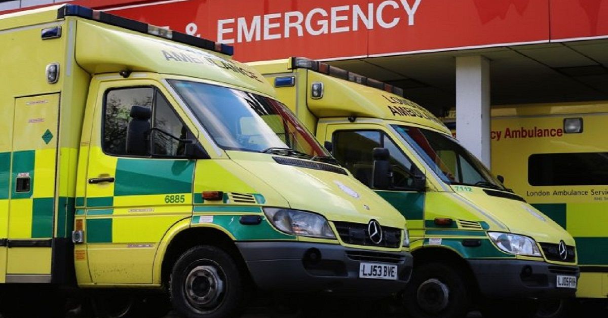 L’ambulanza arriva dopo sei ore