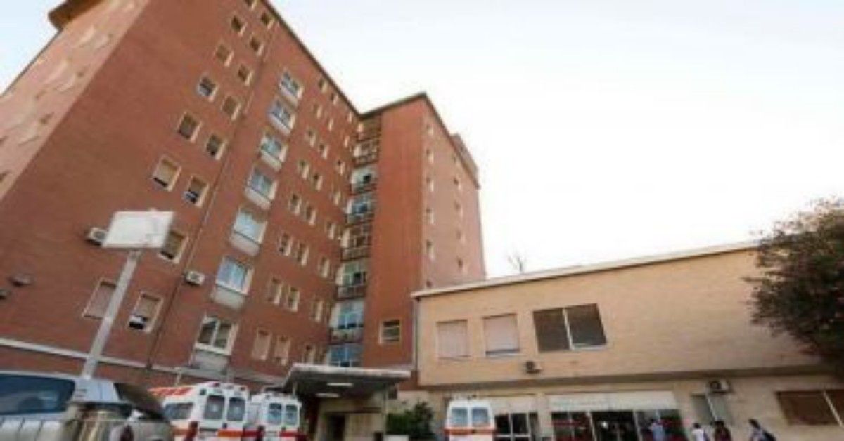 Sardegna, bambina travolta, per strada, da un cornicione