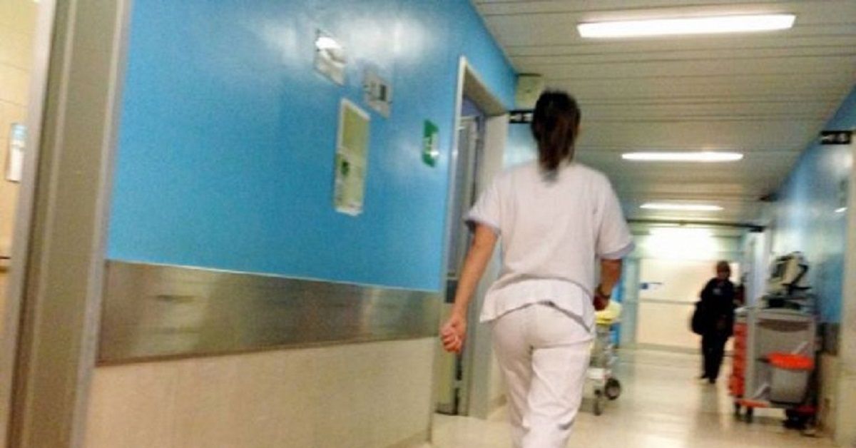 Ragazzino di 13 anni affetto da meningite