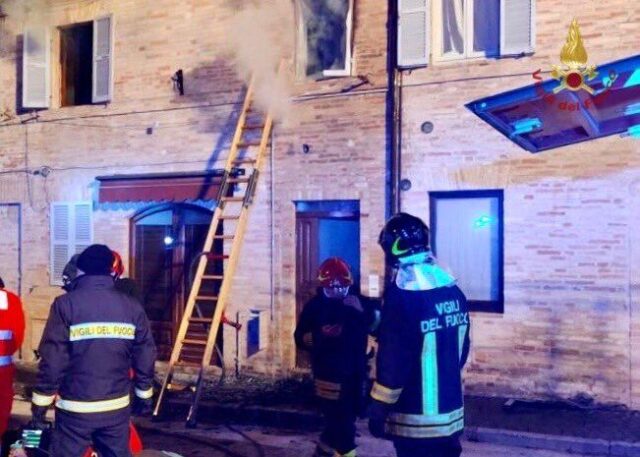 Fermo-incendio-in-casa-bimba-di-6-anni-ha-perso-la-vita