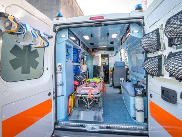 Brescia-investiti-due-bambini-davanti-la-scuola 2