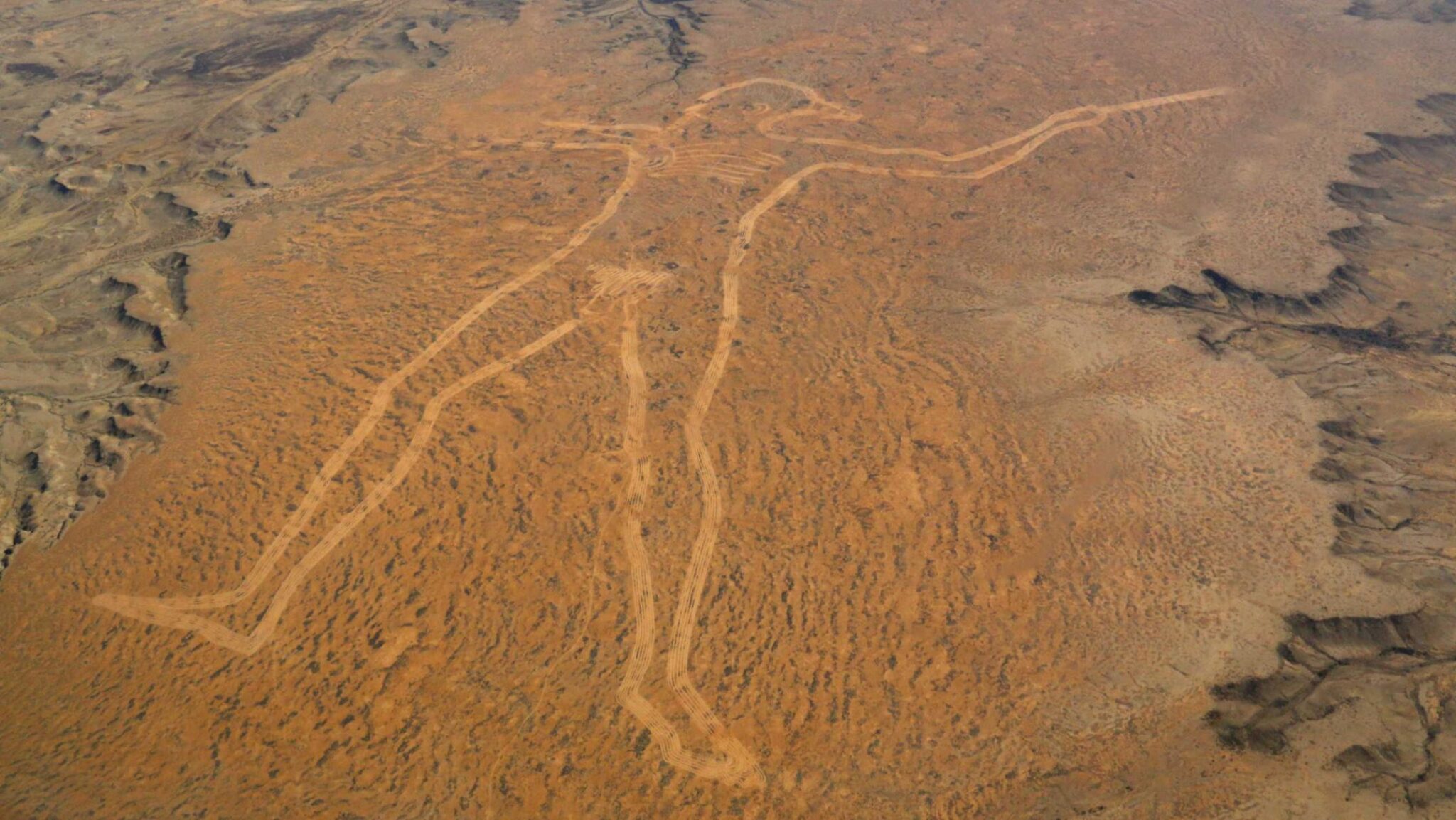 Marree Man, chi è l’uomo alto 4 km apparso su un altopiano in Australia