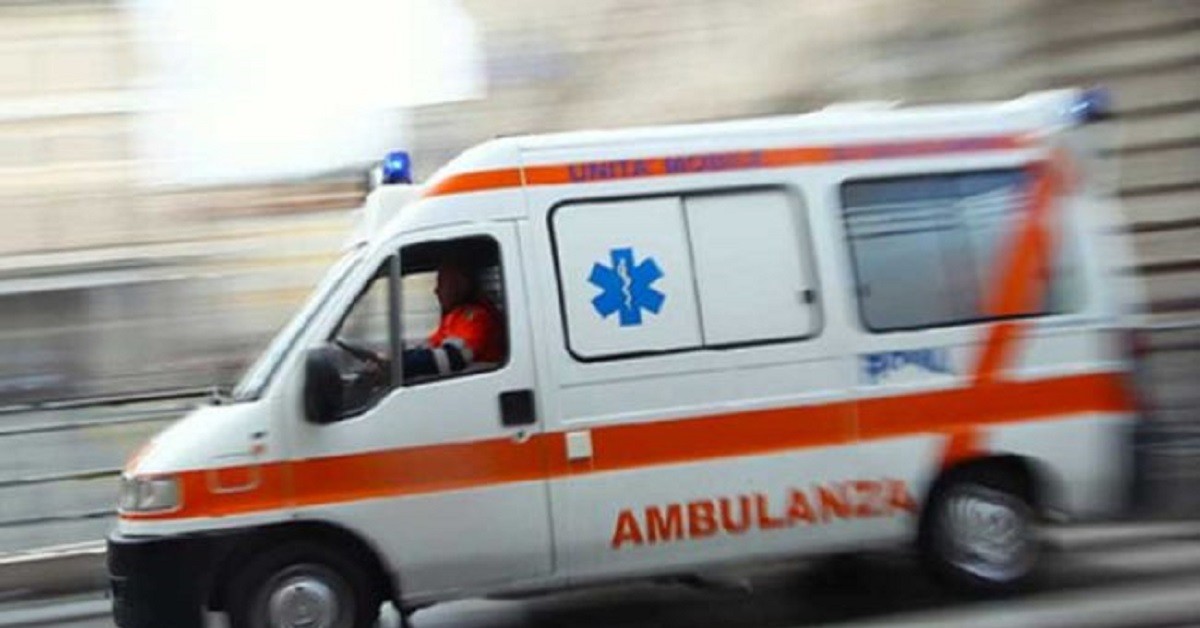 Milano, bambina di 5 anni precipitata dal balcone