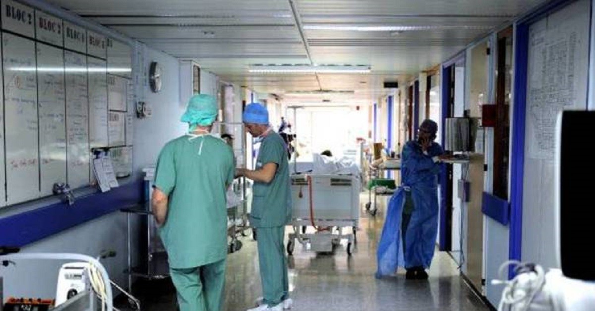 Palermo, ricoverata maestra per meningite