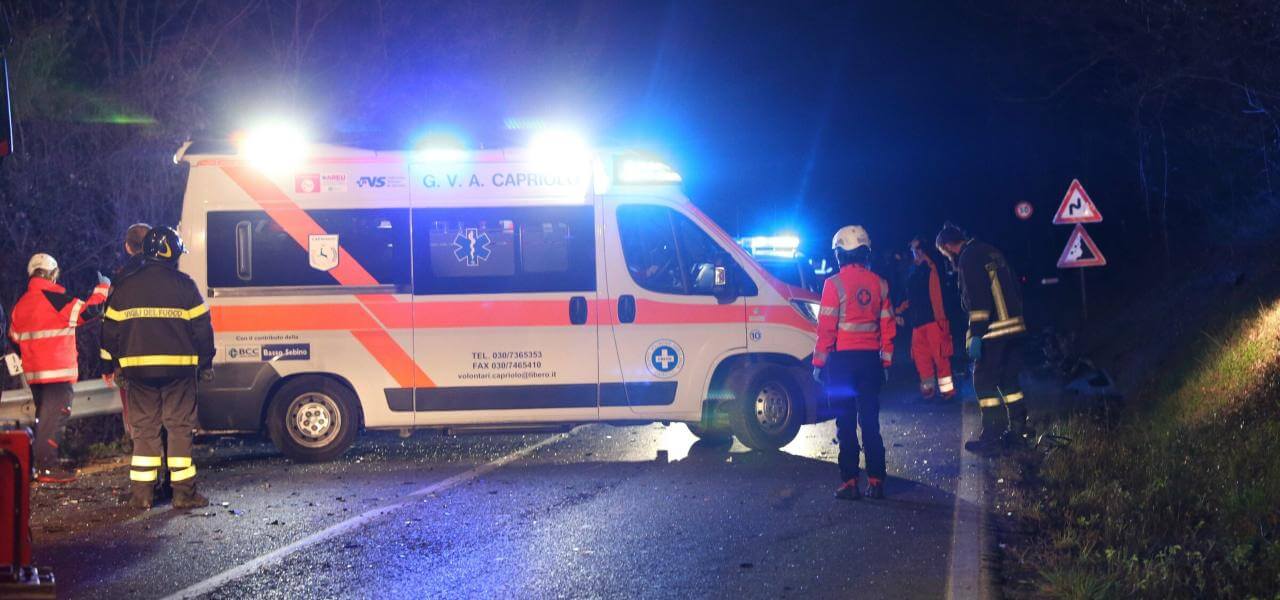 incidente-vigili-ambulanza