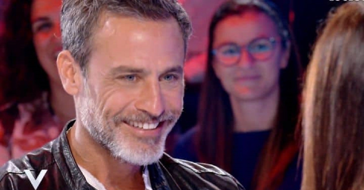 Avete mai visto la nuova fidanzata di Raz Degan? Si chiama Stuart ed è molto bella, ecco cosa fa