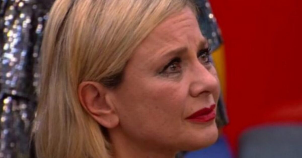 Grande Fratello Vip Antonella Elia sparisce dalla casa, torna dopo tre ore