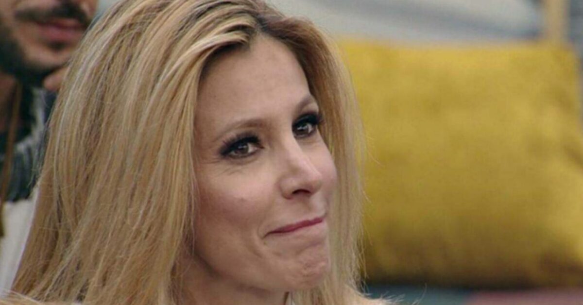 Adriana Volpe fuori dal casa del Grande Fratello Vip per gravi motivi