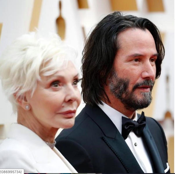 Oscar 2020: celebrities e star percorrono il red carpet con la mamma