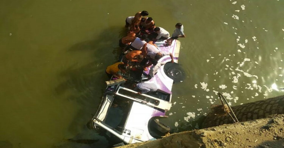 Celebrano matrimonio, 24 morti