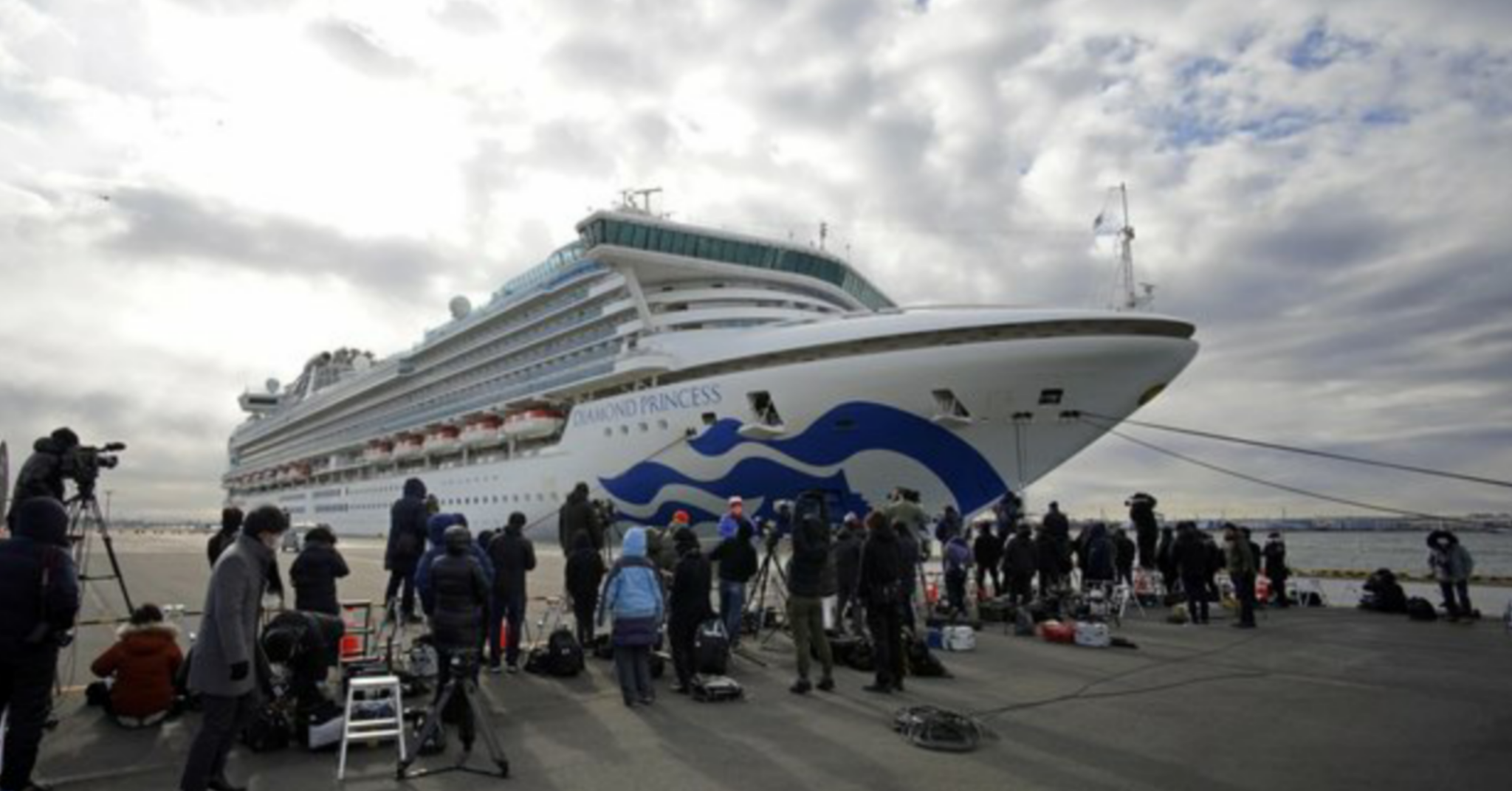 Coronavirus, 5 italiani bloccati sulla nave a Yokohama