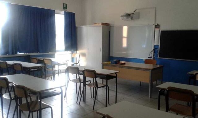 Monza-due-suicidi-al-liceo-Frisi 1