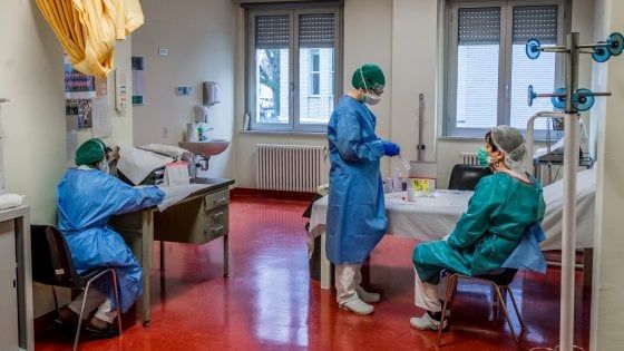 Coronavirus-infermiera-denuncia-donna-partoriente-e-sua-madre 2