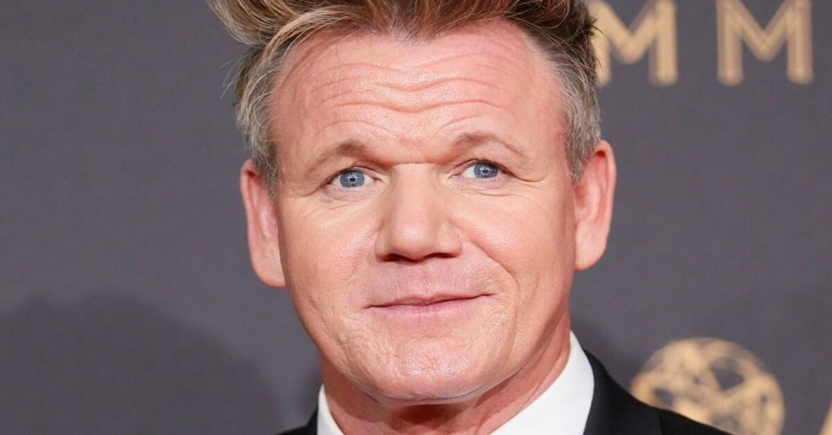 Gordon Ramsay, il noto chef inglese, licenzia 500 dipendenti a causa dell’emergenza