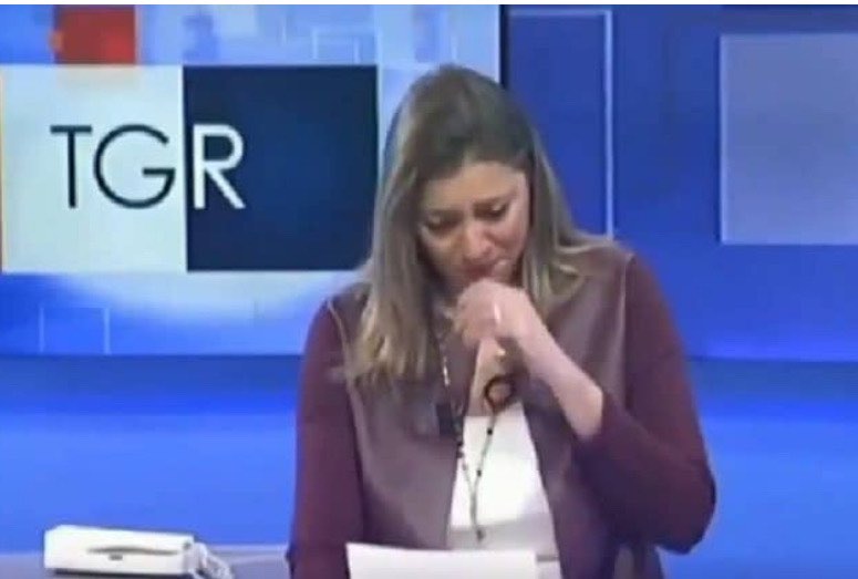 La giornalista Maria Vittoria Morano piange in diretta, per la morte del piccolo Diego
