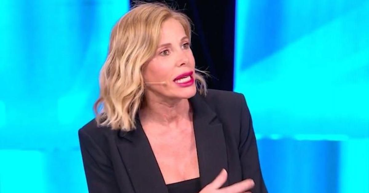 Alessia Marcuzzi da Amici di Maria De Filippi: esce dalla quarantena e spiega come ha fatto