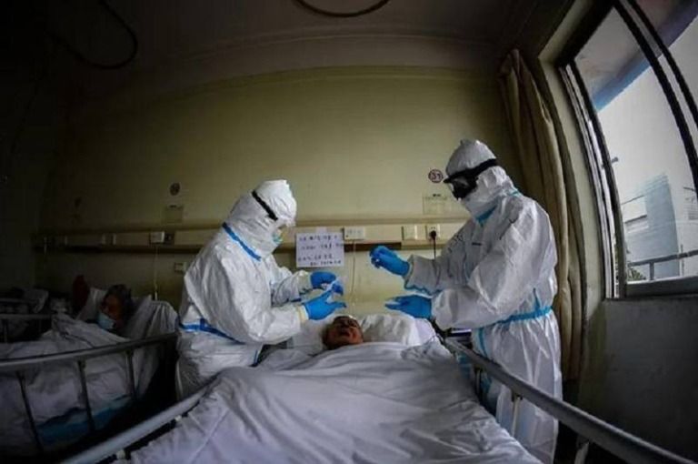 coronavirus-medici-anziana