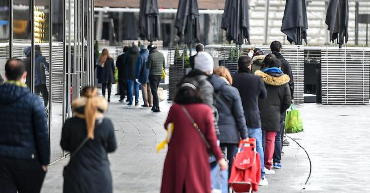 Coronavirus: Angelo Borrelli, capo della Protezione Civile, firma un’ordinanza per il bonus spesa