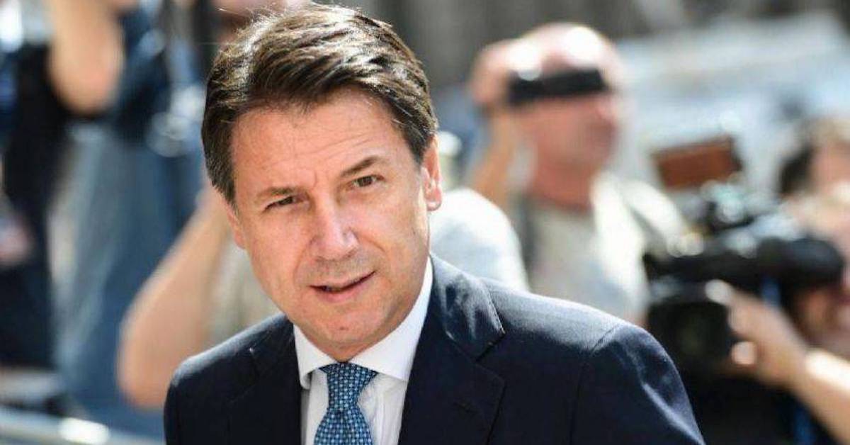 Giuseppe Conte, Coronavirus: “scuole chiuse e blocco totale in Italia anche dopo il 3 Aprile”