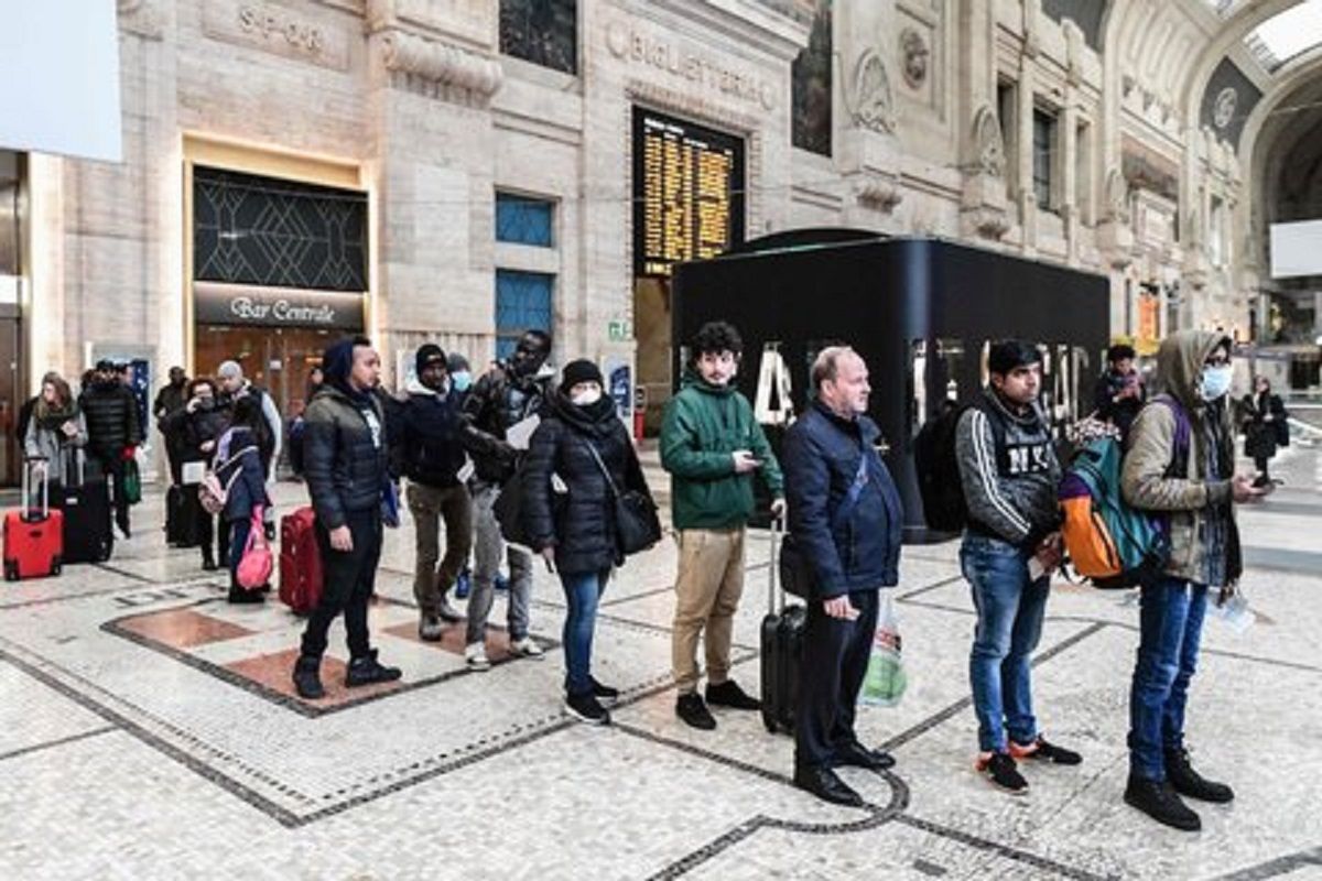 passegeri-stazione-centrale-Milano