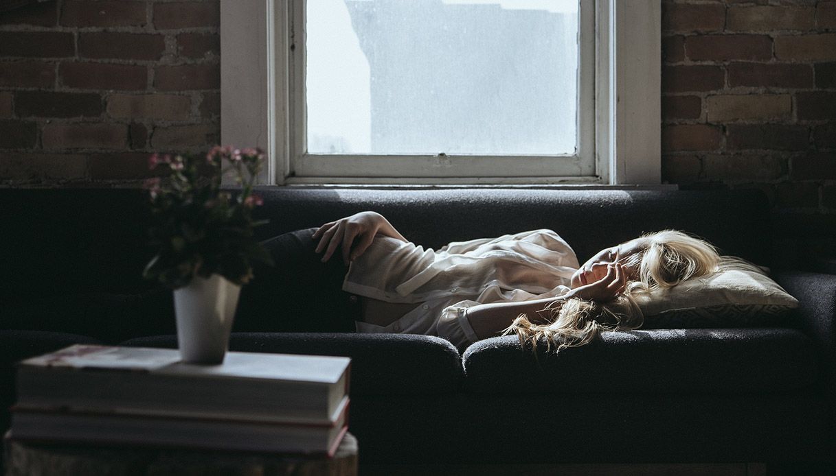 La siesta fa bene: i benefici del pisolino