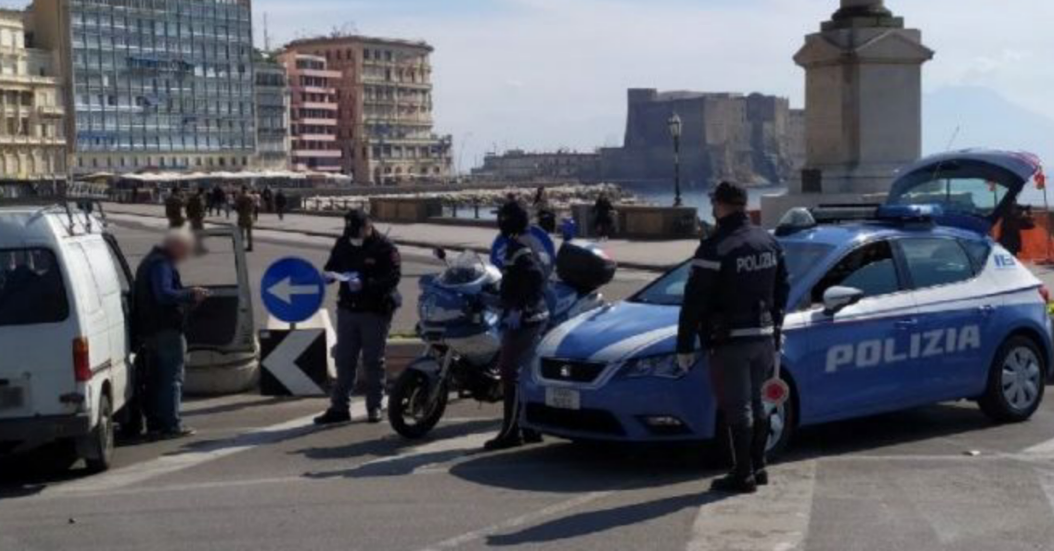 polizia-macchine