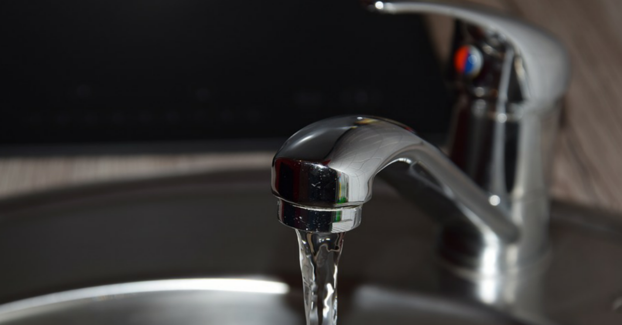 Palermo, acqua inquinata da alluminio e solfiti. Vietato l’uso