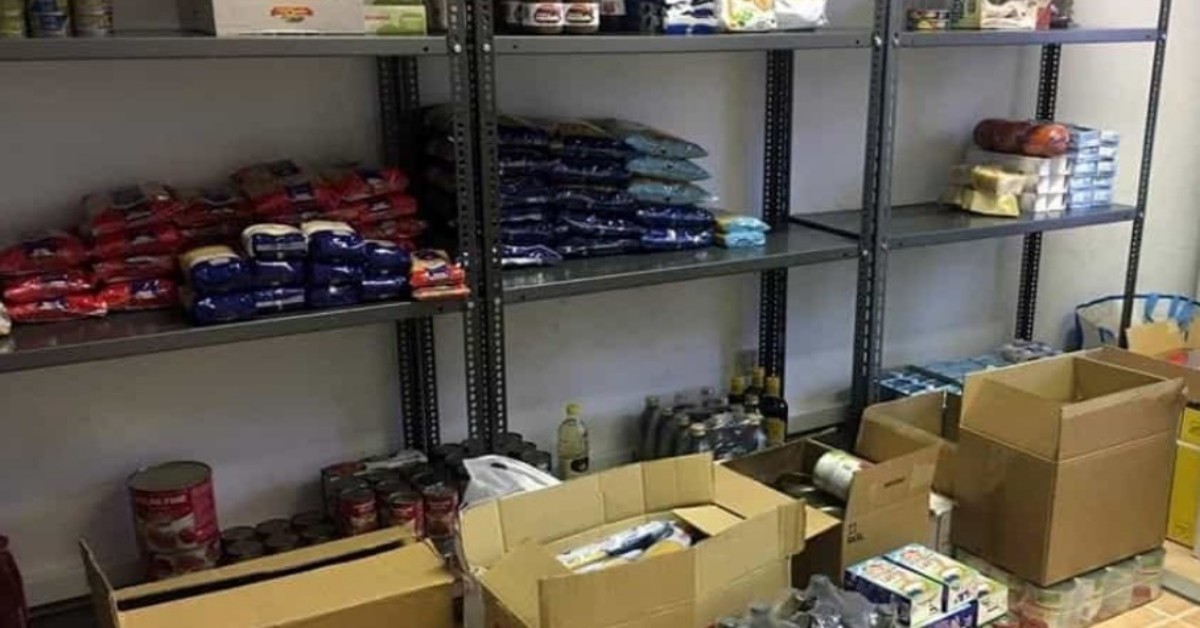 Lecce: picchiano il cane e rubano il cibo di un’associazione di volontariato, destinato alle famiglie bisognose